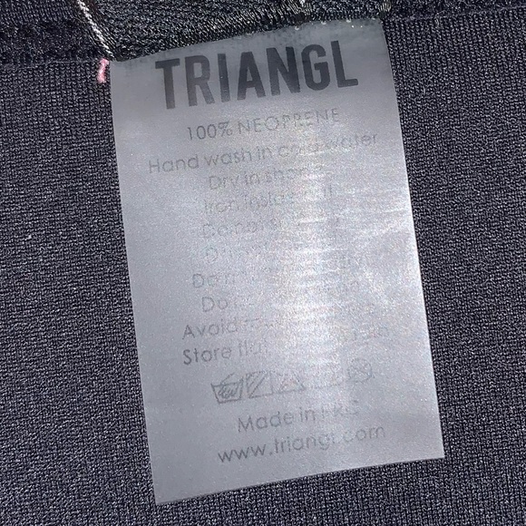 Triangl Farrah Crochet Bikini Bottoms - Picture 8 of 9